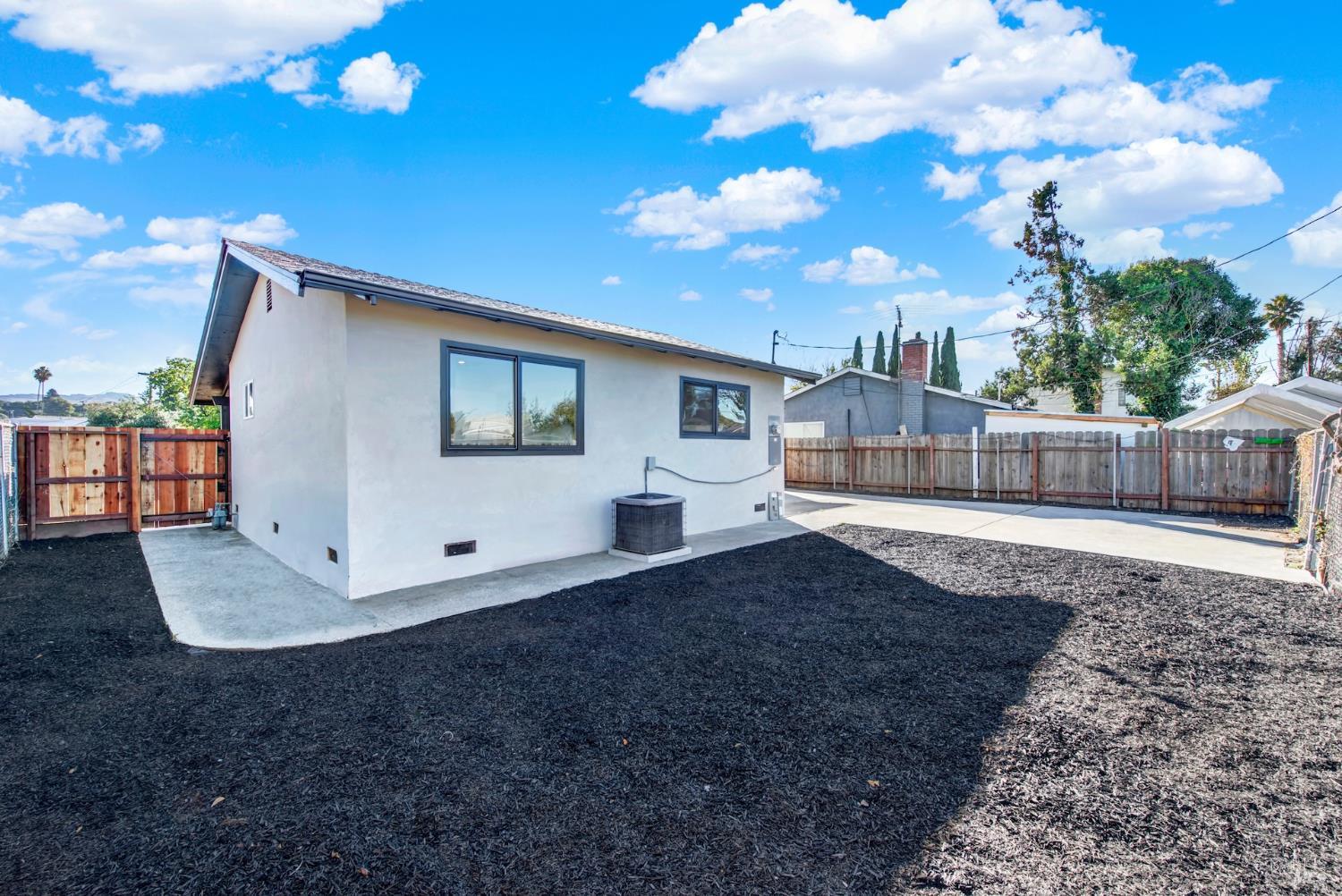 15 Falcon Drive
