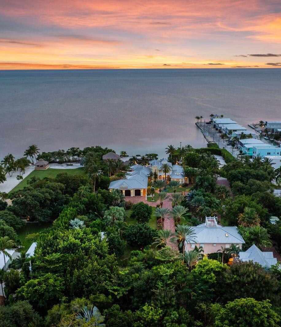 9300 Overseas Highway