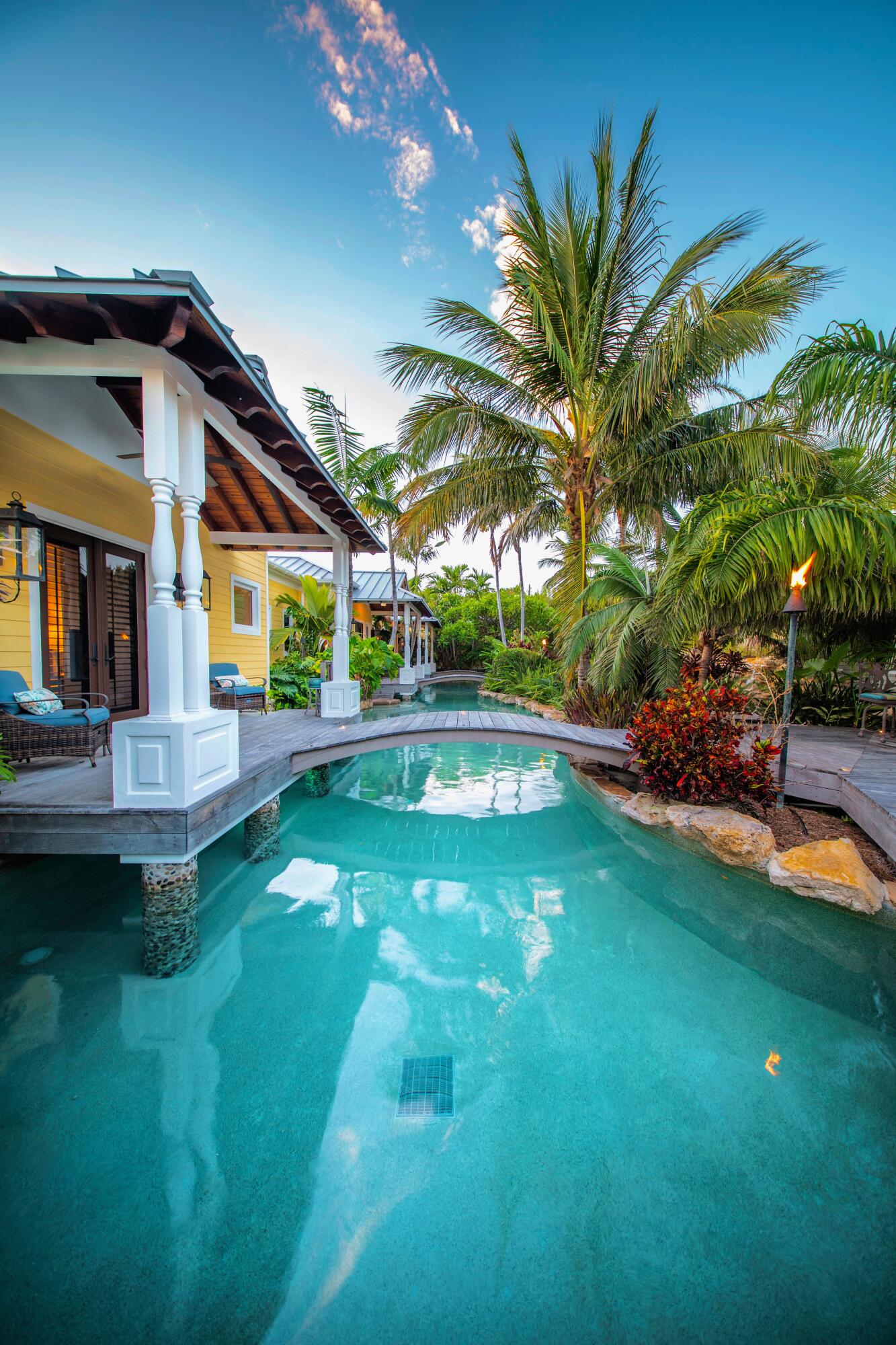 9300 Overseas Highway
