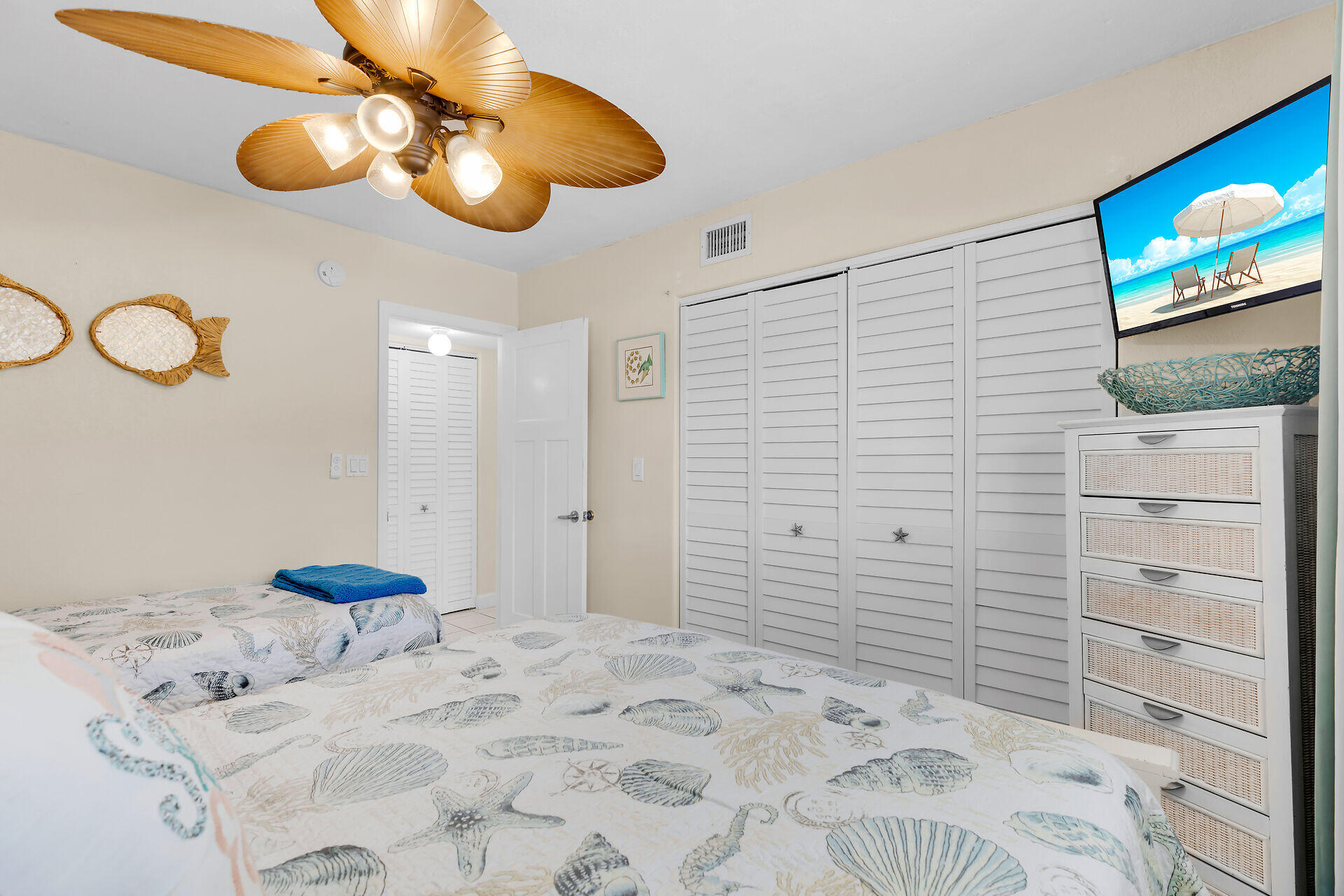 389 N Anglers Drive 110