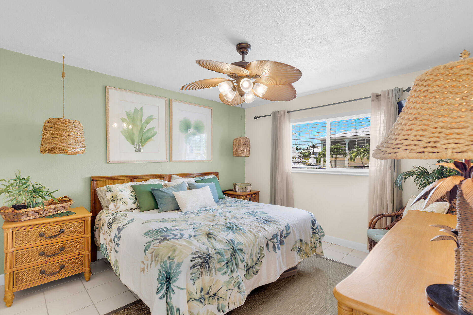 389 N Anglers Drive 110