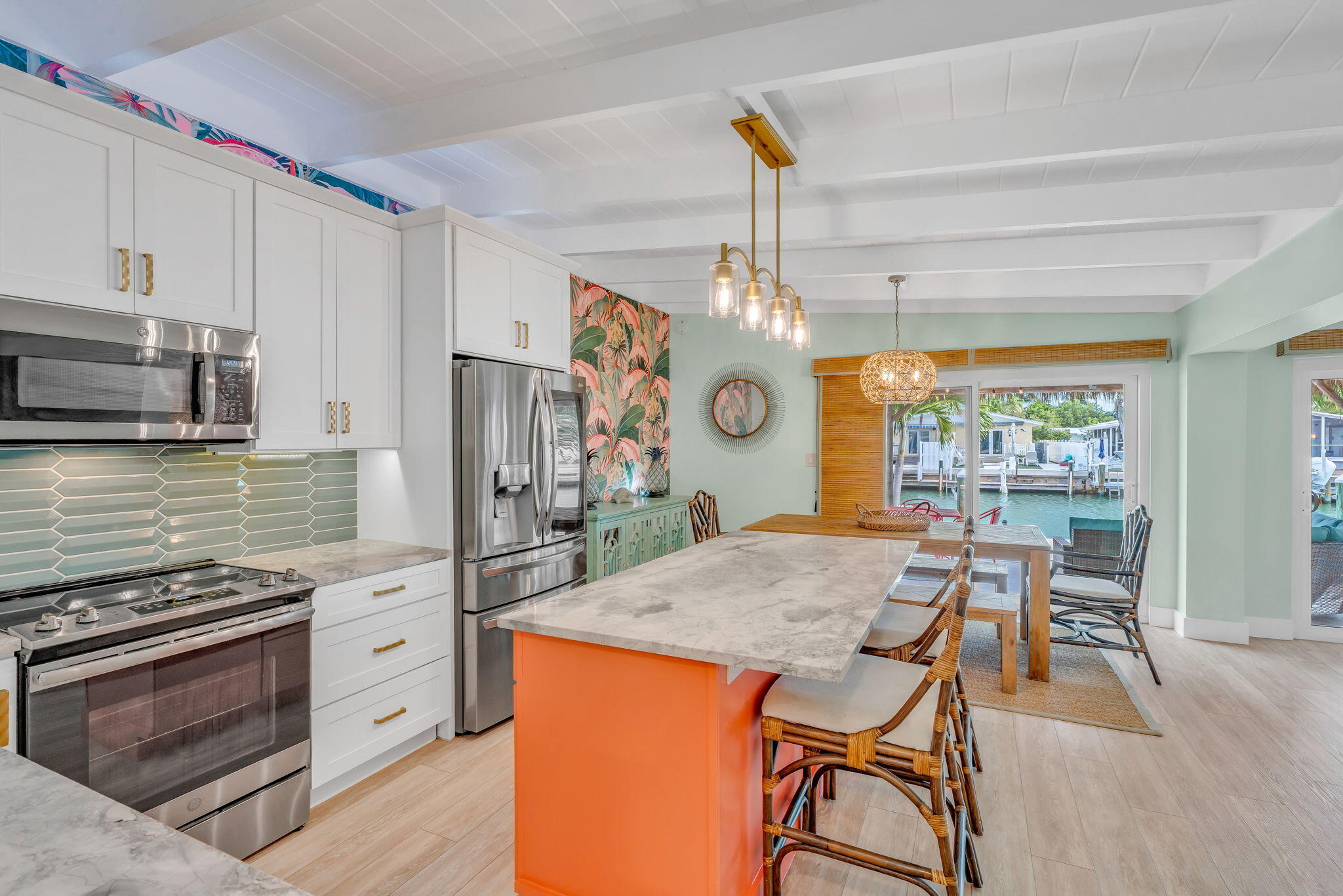 290 4th Street