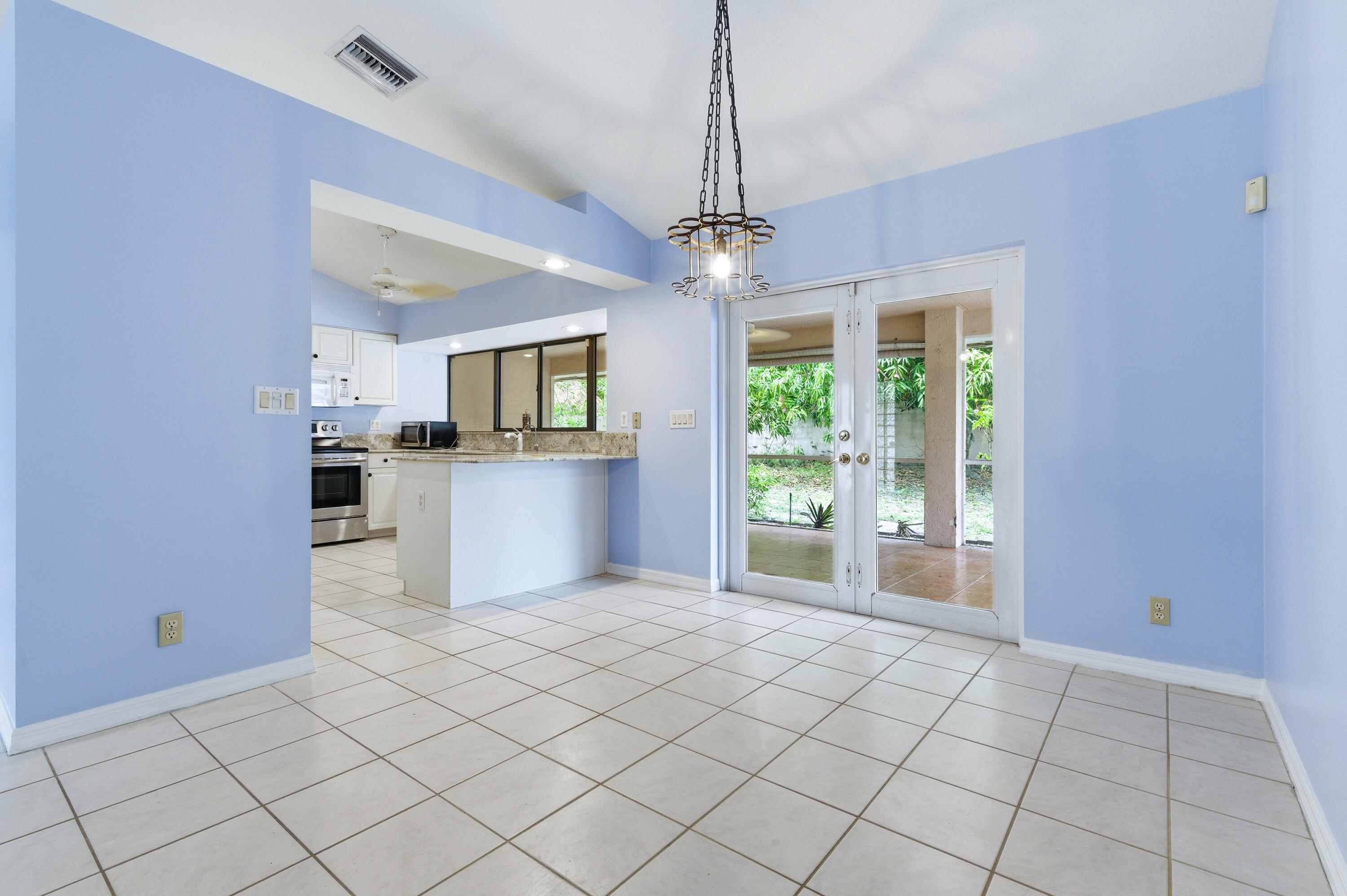 560 N Cypress Drive
