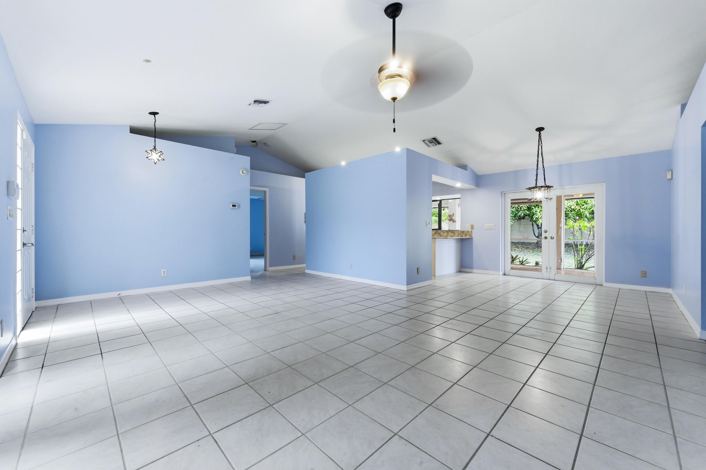 560 N Cypress Drive