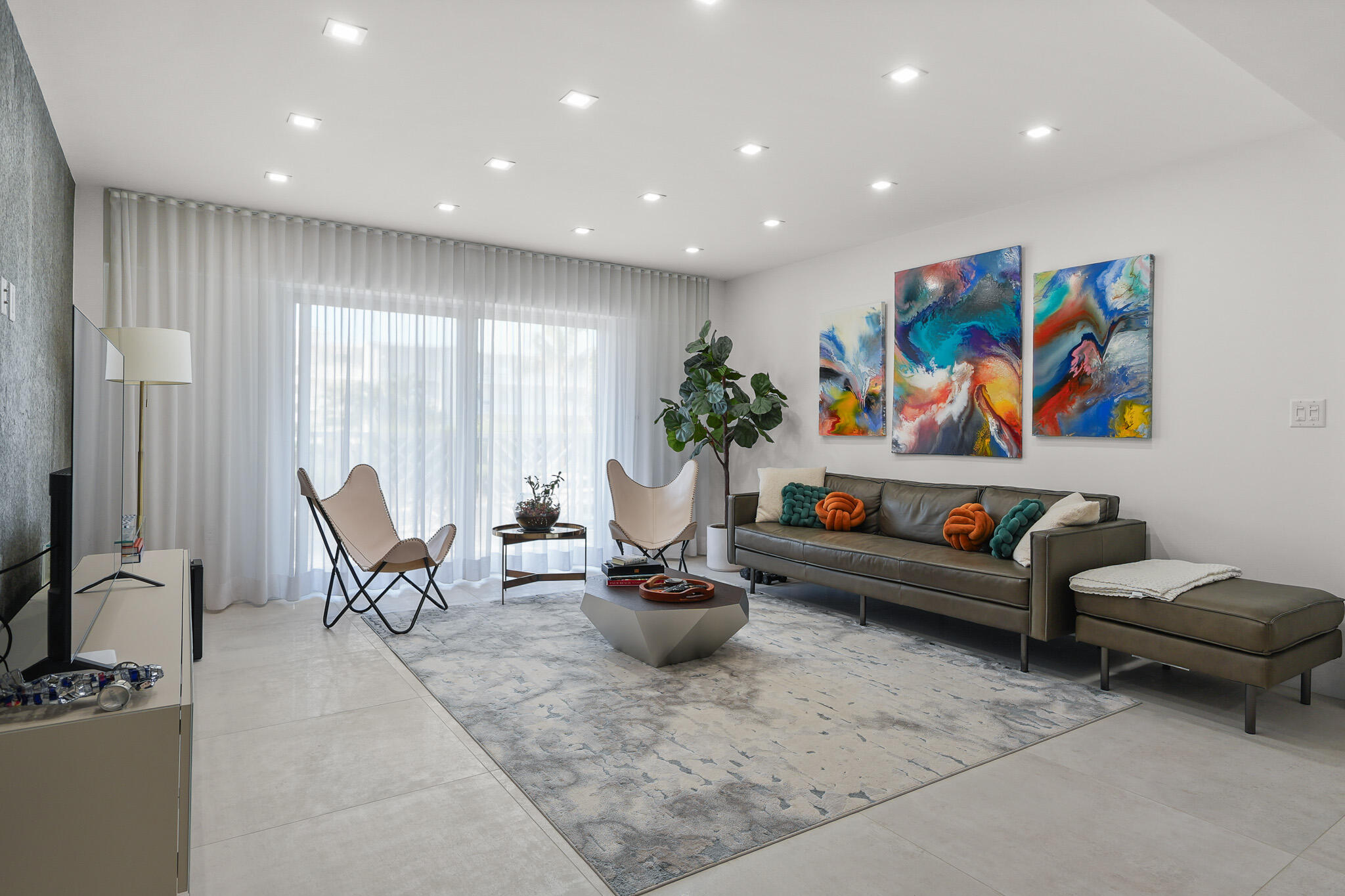 170 N OCEAN Boulevard 209
