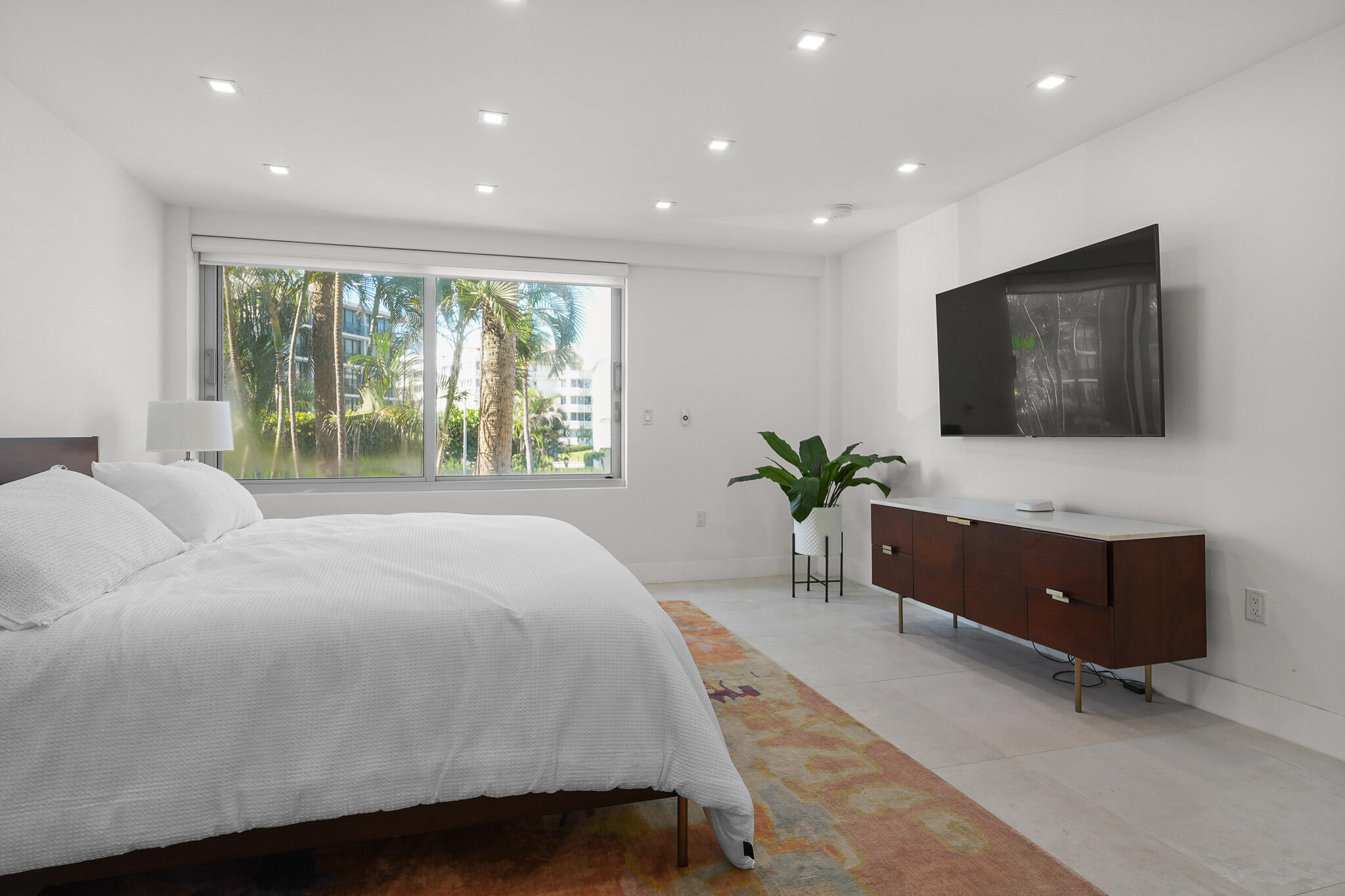 170 N OCEAN Boulevard 209