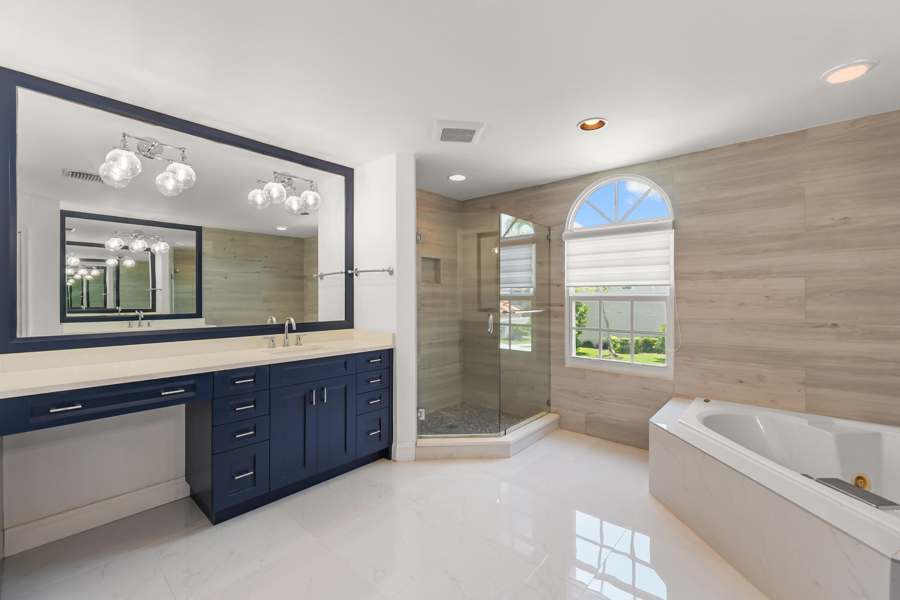1237 Avondale Lane