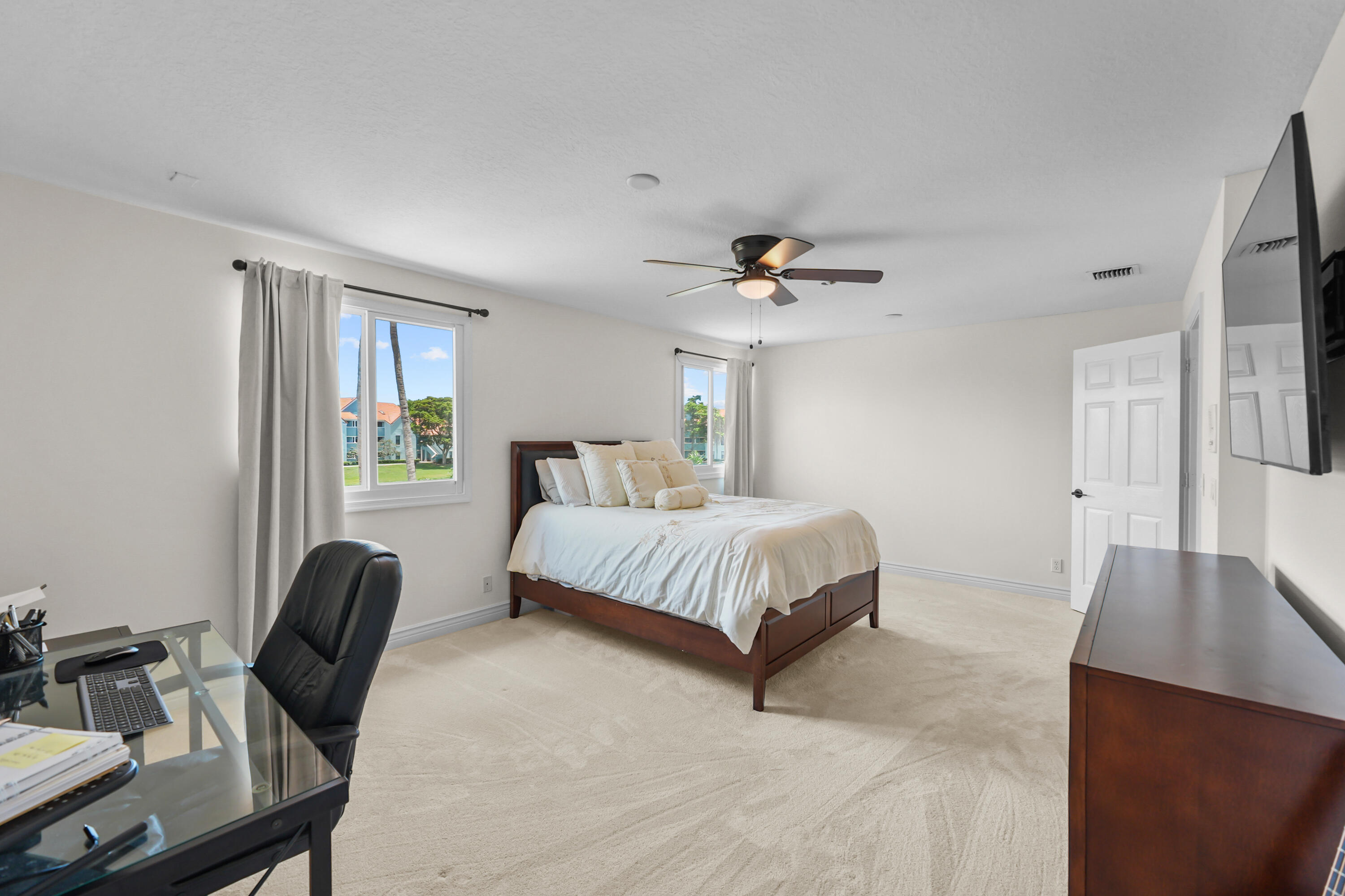 1237 Avondale Lane