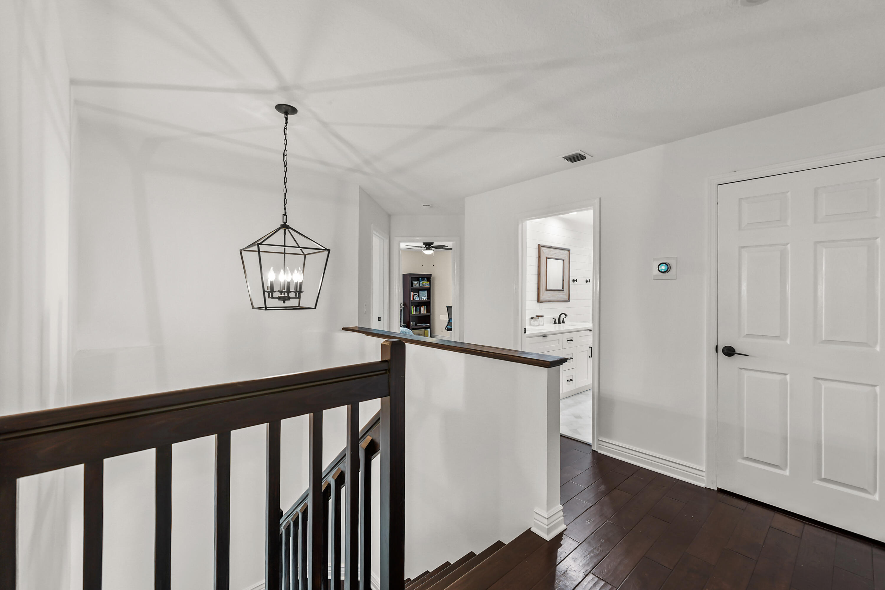 1237 Avondale Lane