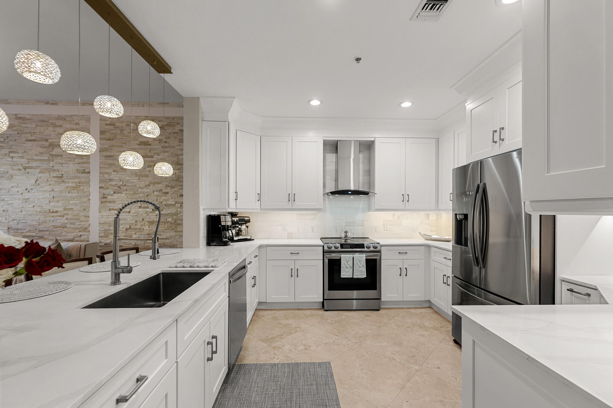 3940 N Flagler Drive 203
