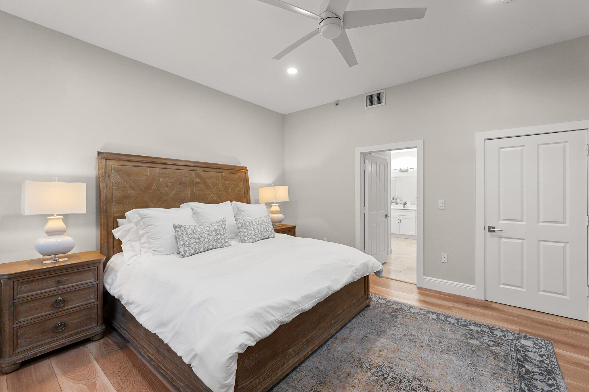 3940 N Flagler Drive 203