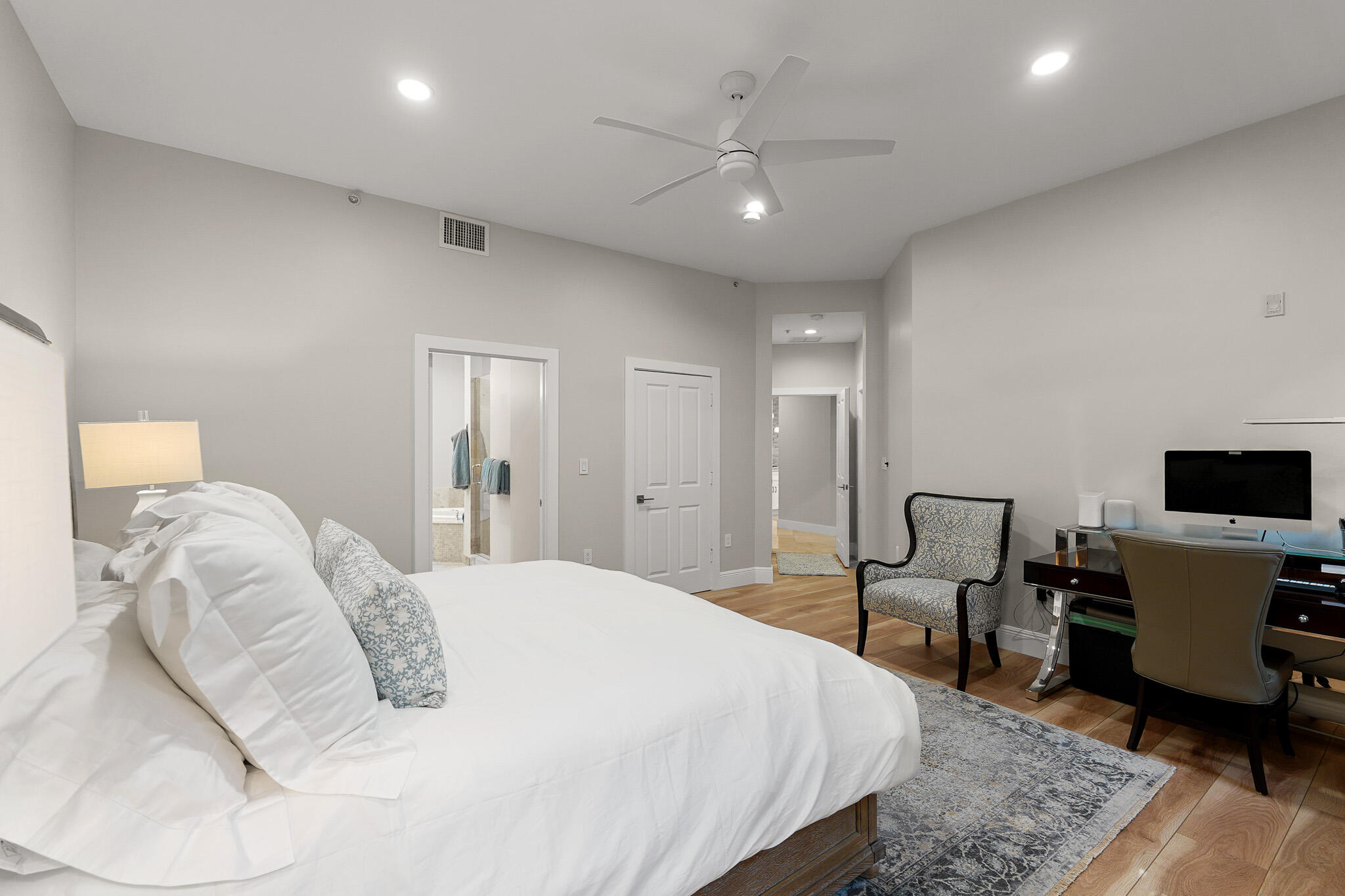 3940 N Flagler Drive 203