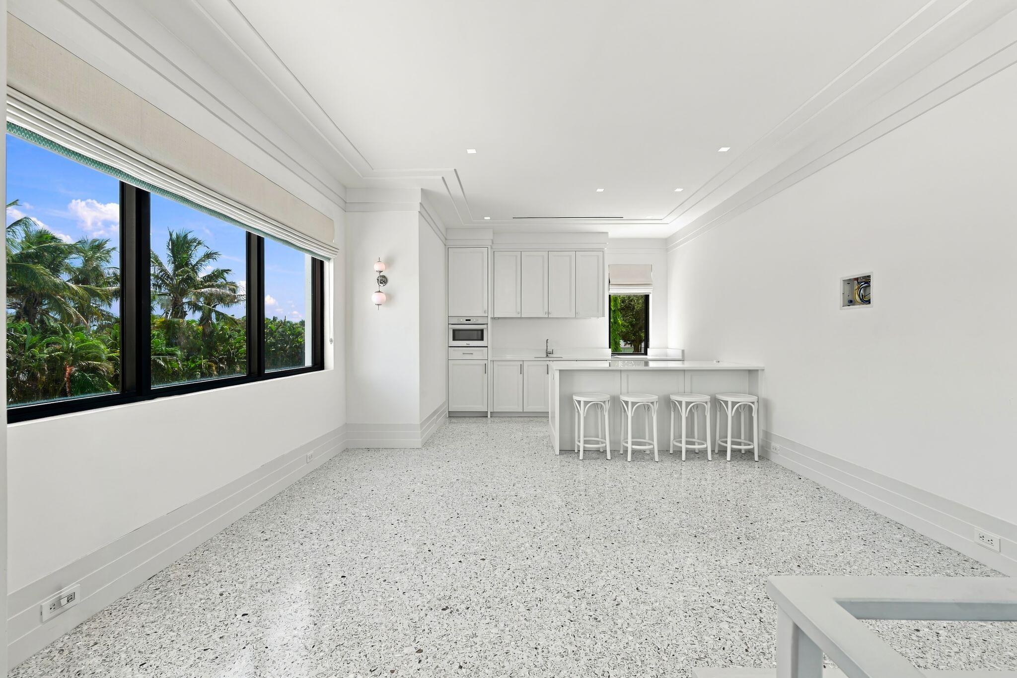 18200 Gardiner Lane