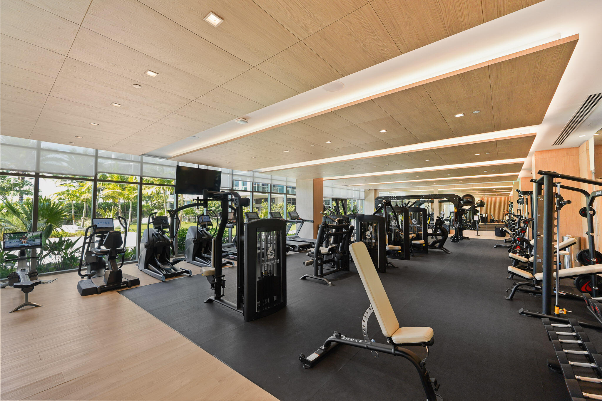220 LAKE SHORE Drive 2406