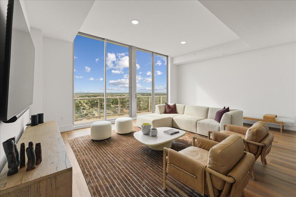 220 LAKE SHORE Drive 2406