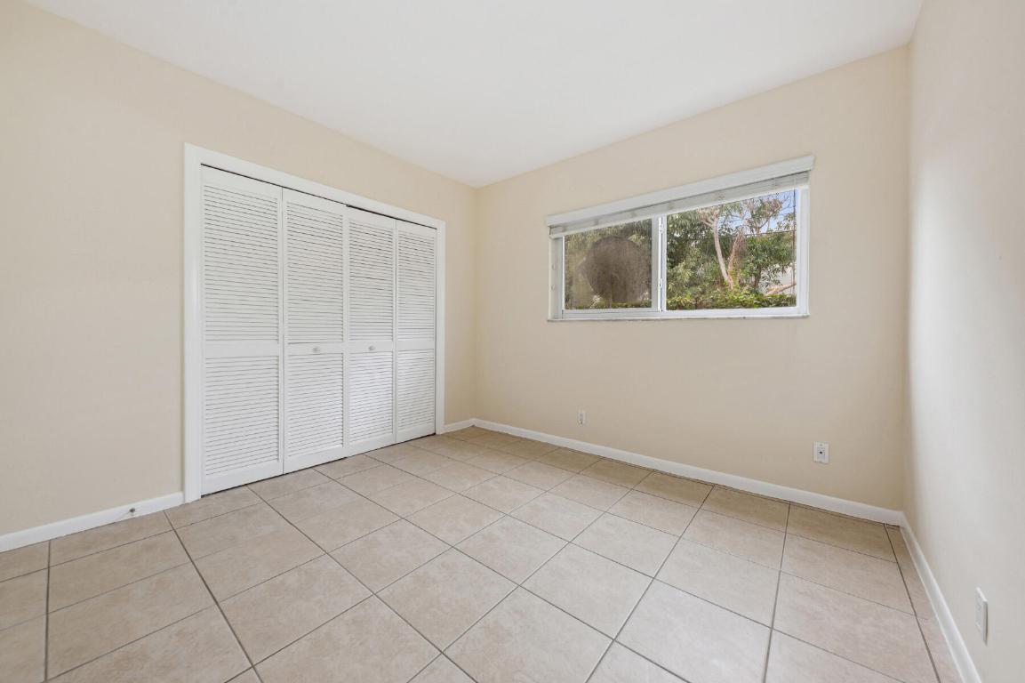 1000 NE 9th Avenue 1
