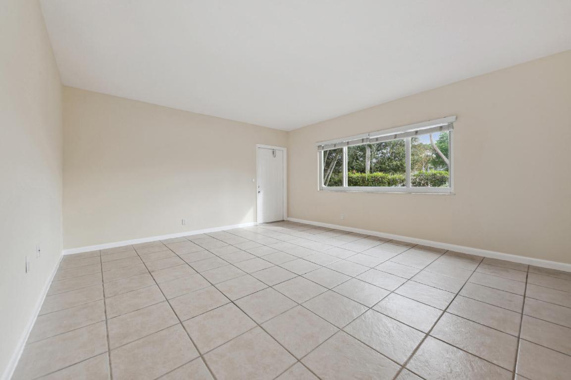 1000 NE 9th Avenue 1