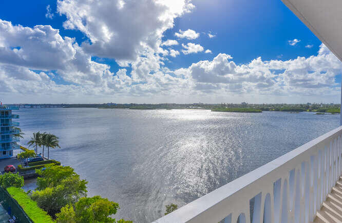 2505 S Ocean Boulevard 7050