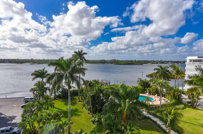 2505 S Ocean Boulevard 7050