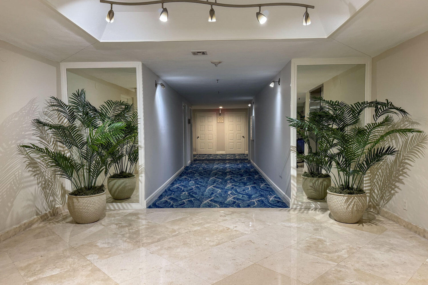 1300 S Highway A1a 219
