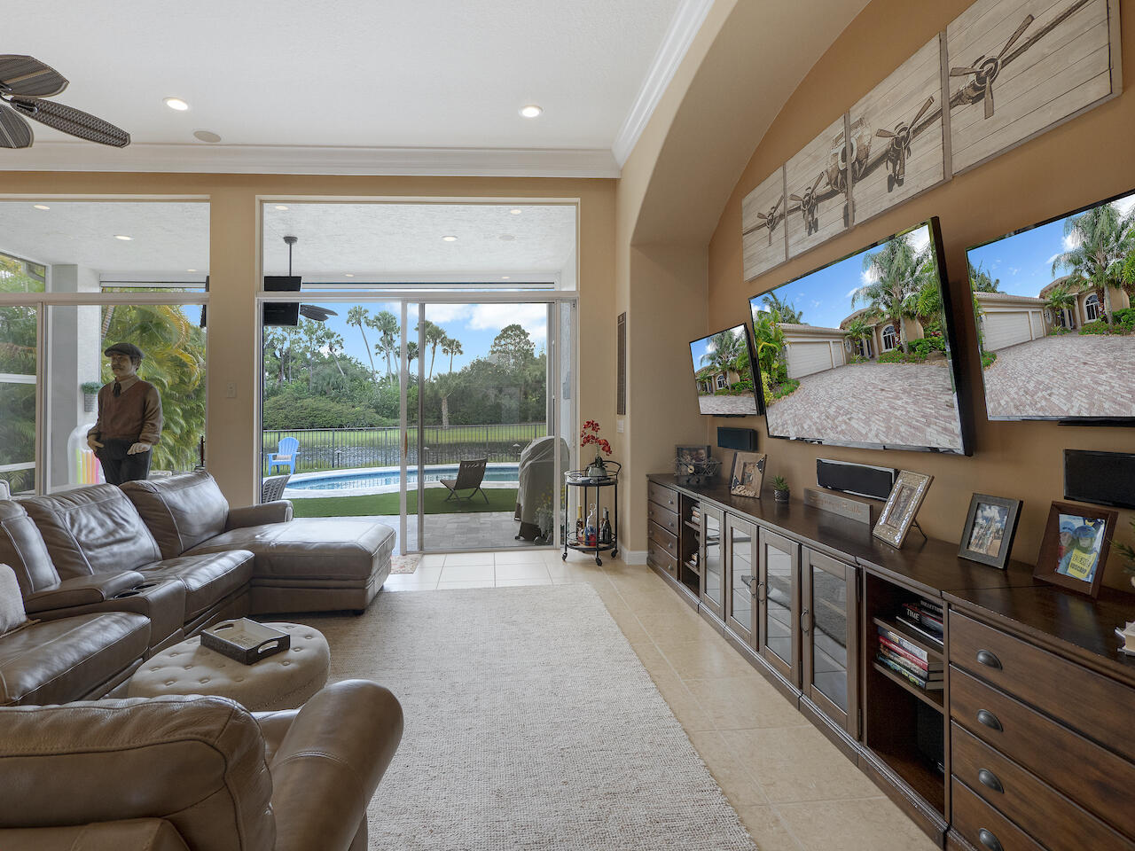 158 Esperanza Way