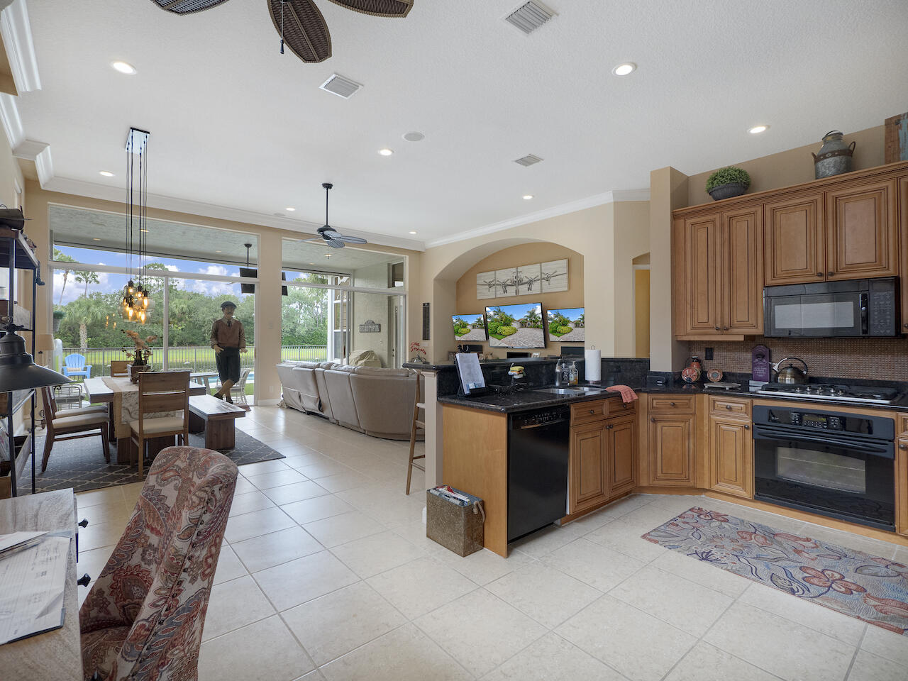 158 Esperanza Way