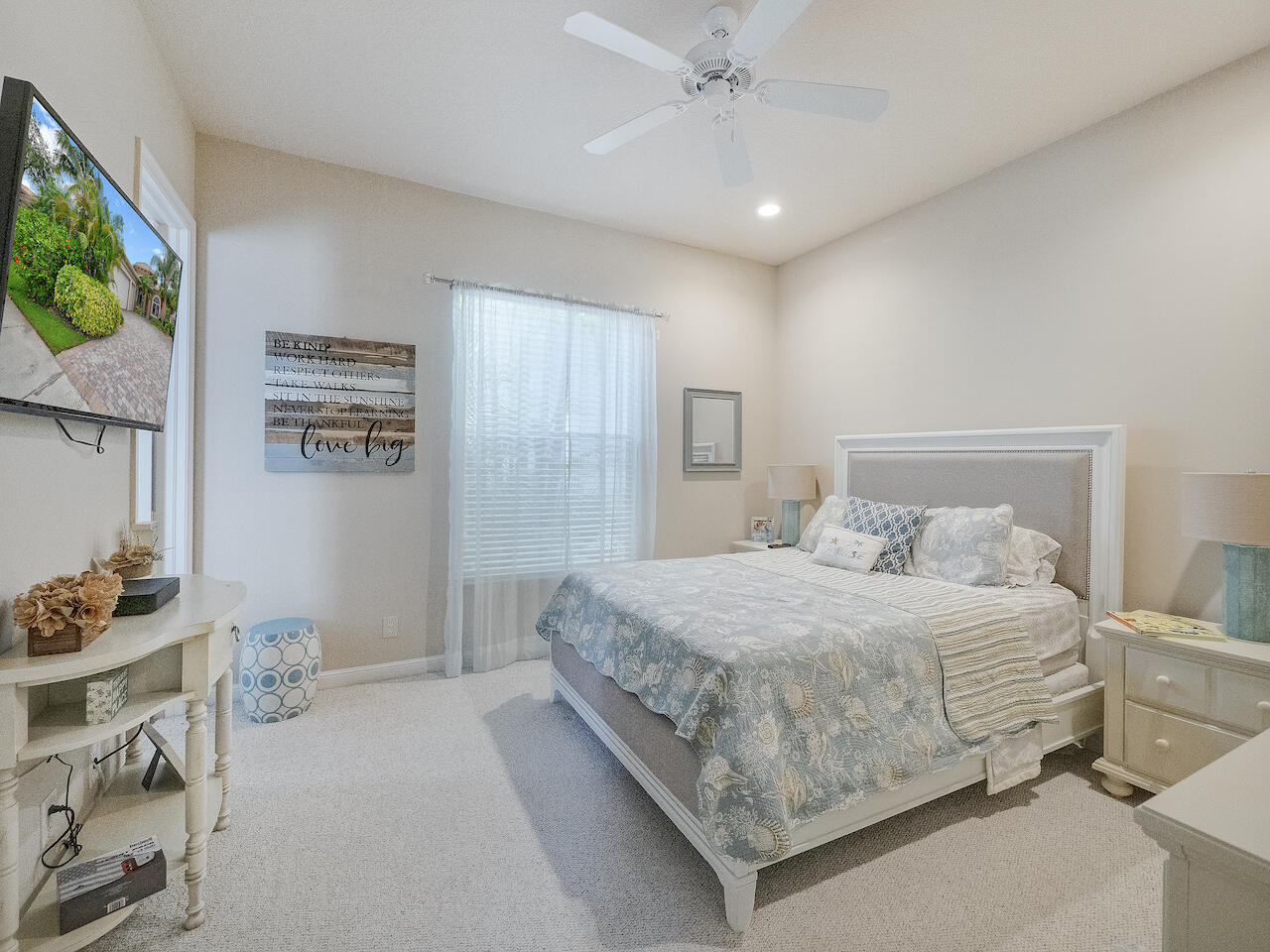 158 Esperanza Way