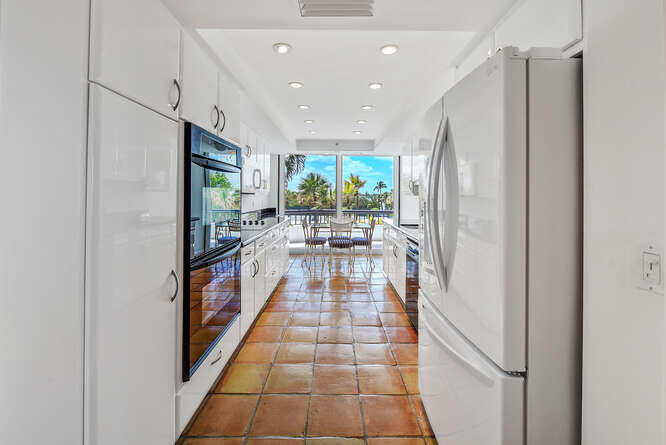 2660 S Ocean Boulevard 203s