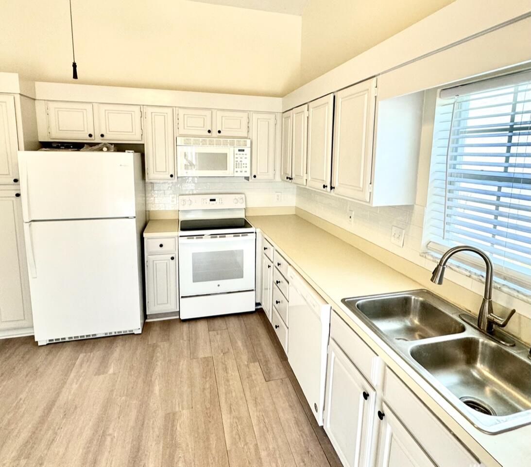 119 Adobe Circle