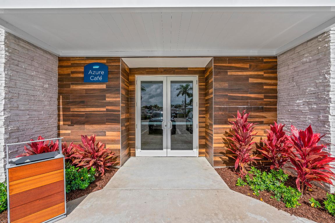 2700 Donald Ross Road 310