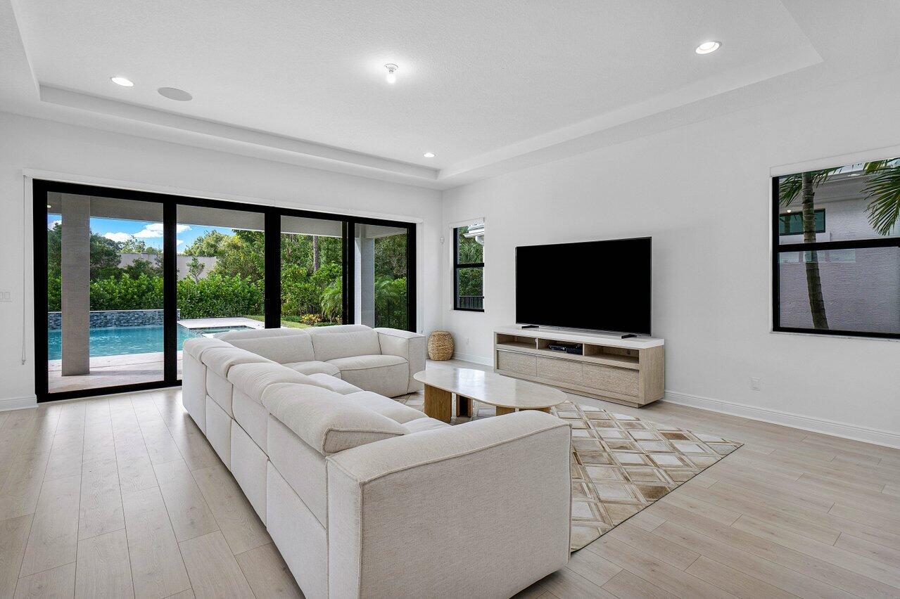 13450 Artisan Circle