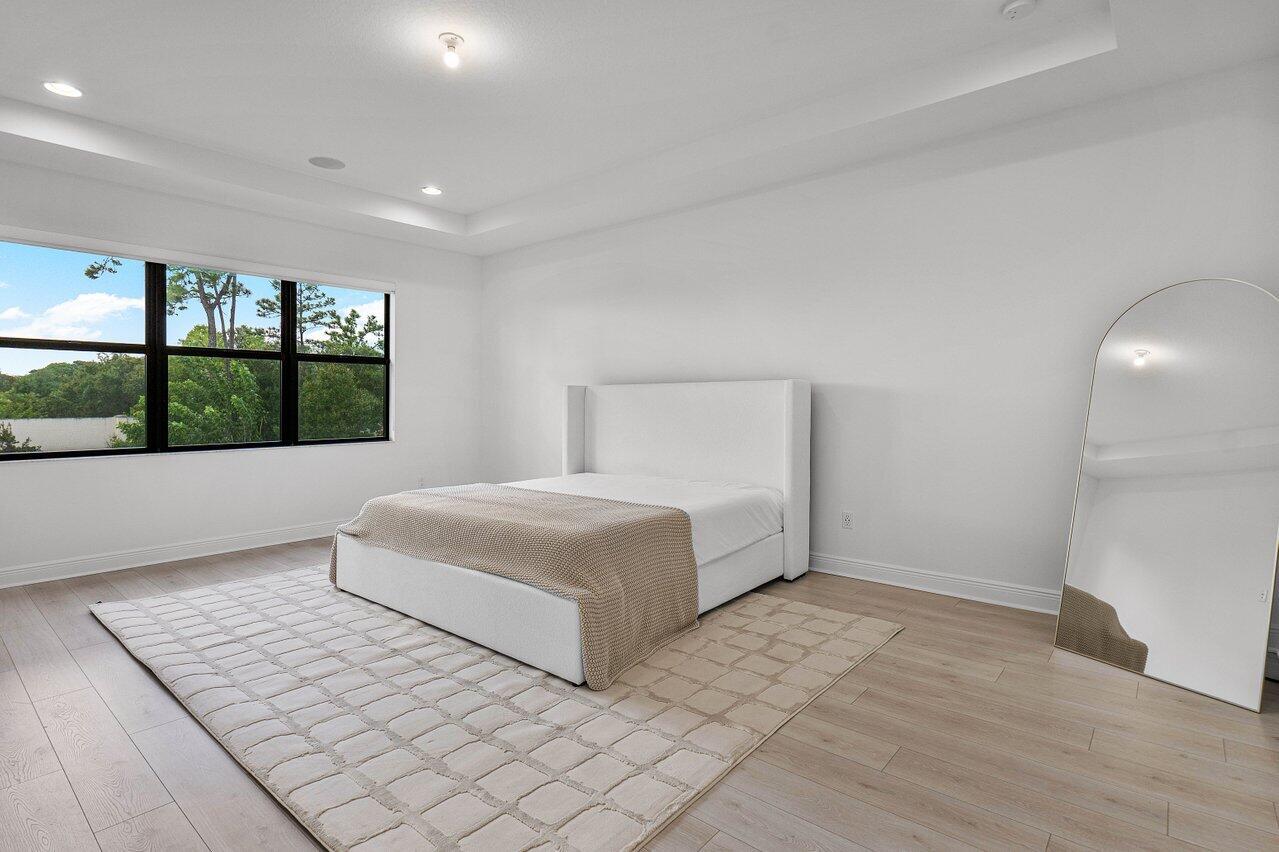 13450 Artisan Circle