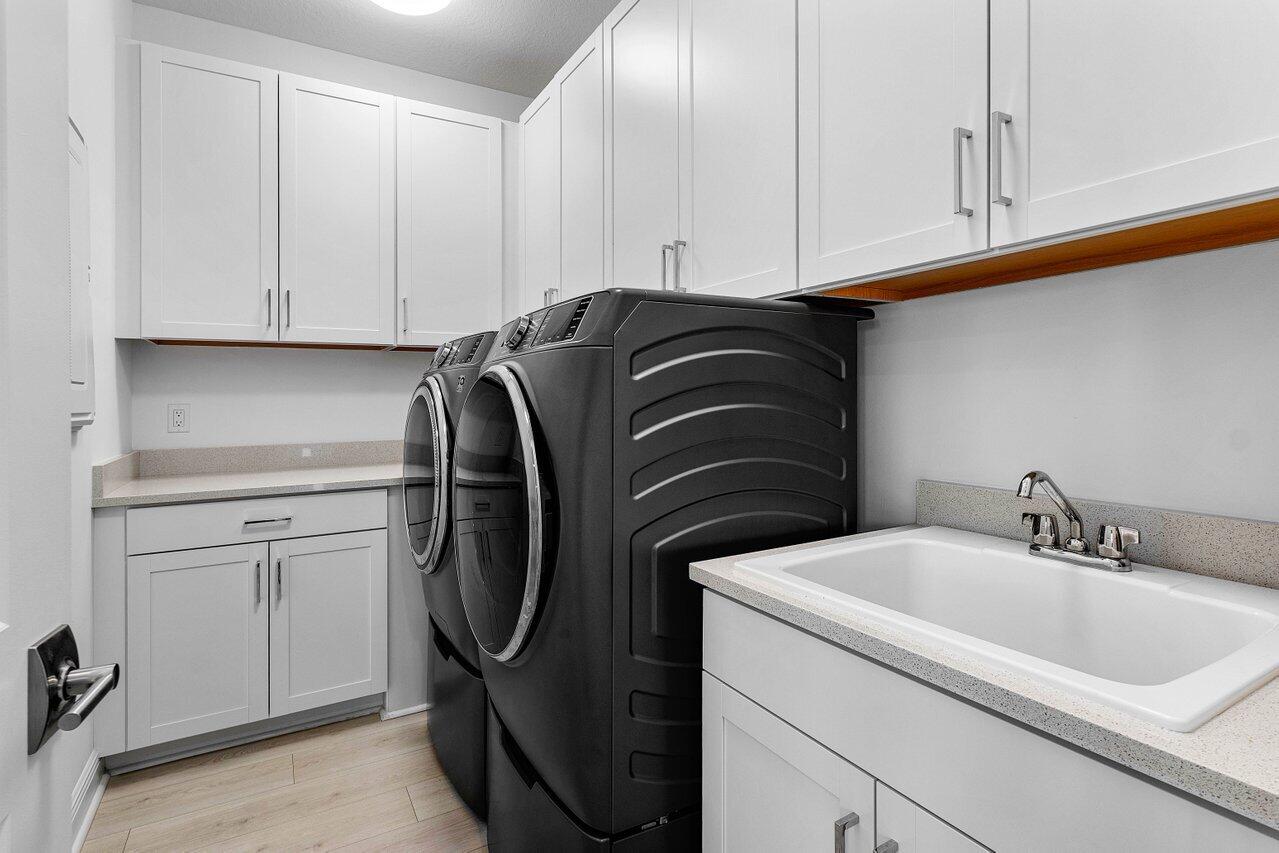 13450 Artisan Circle