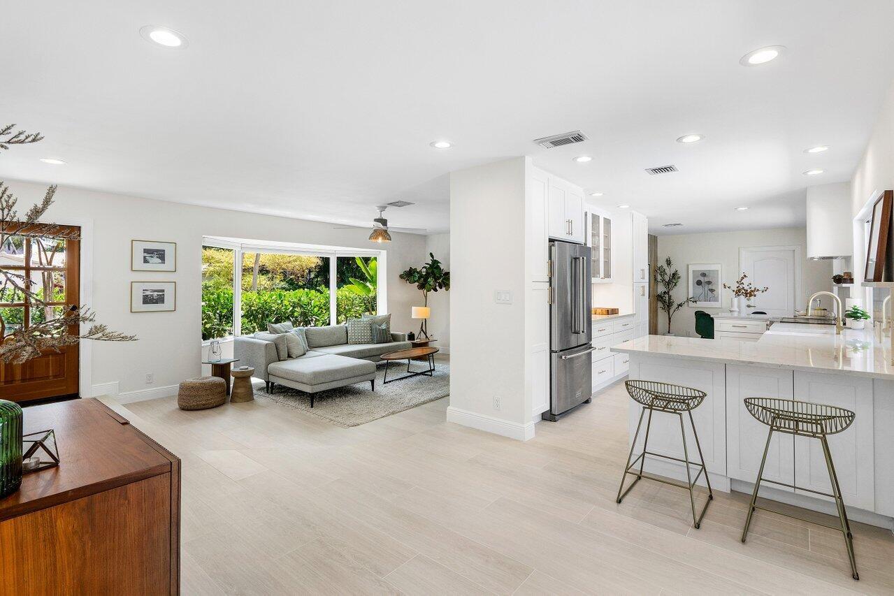 541 SW 9th Terrace