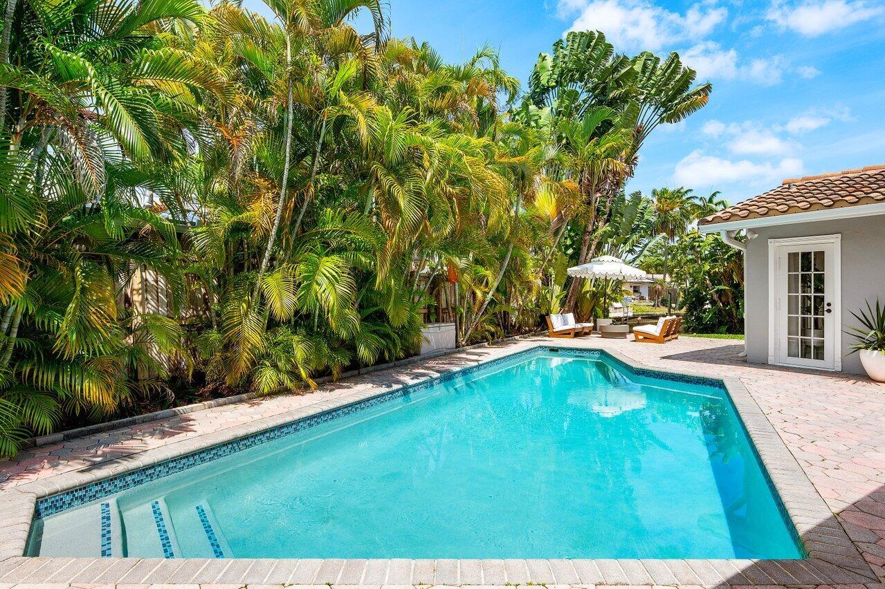 541 SW 9th Terrace