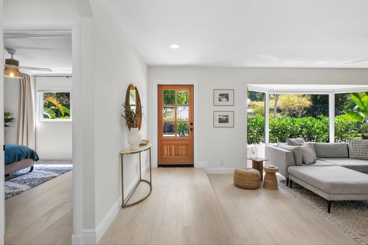 541 SW 9th Terrace