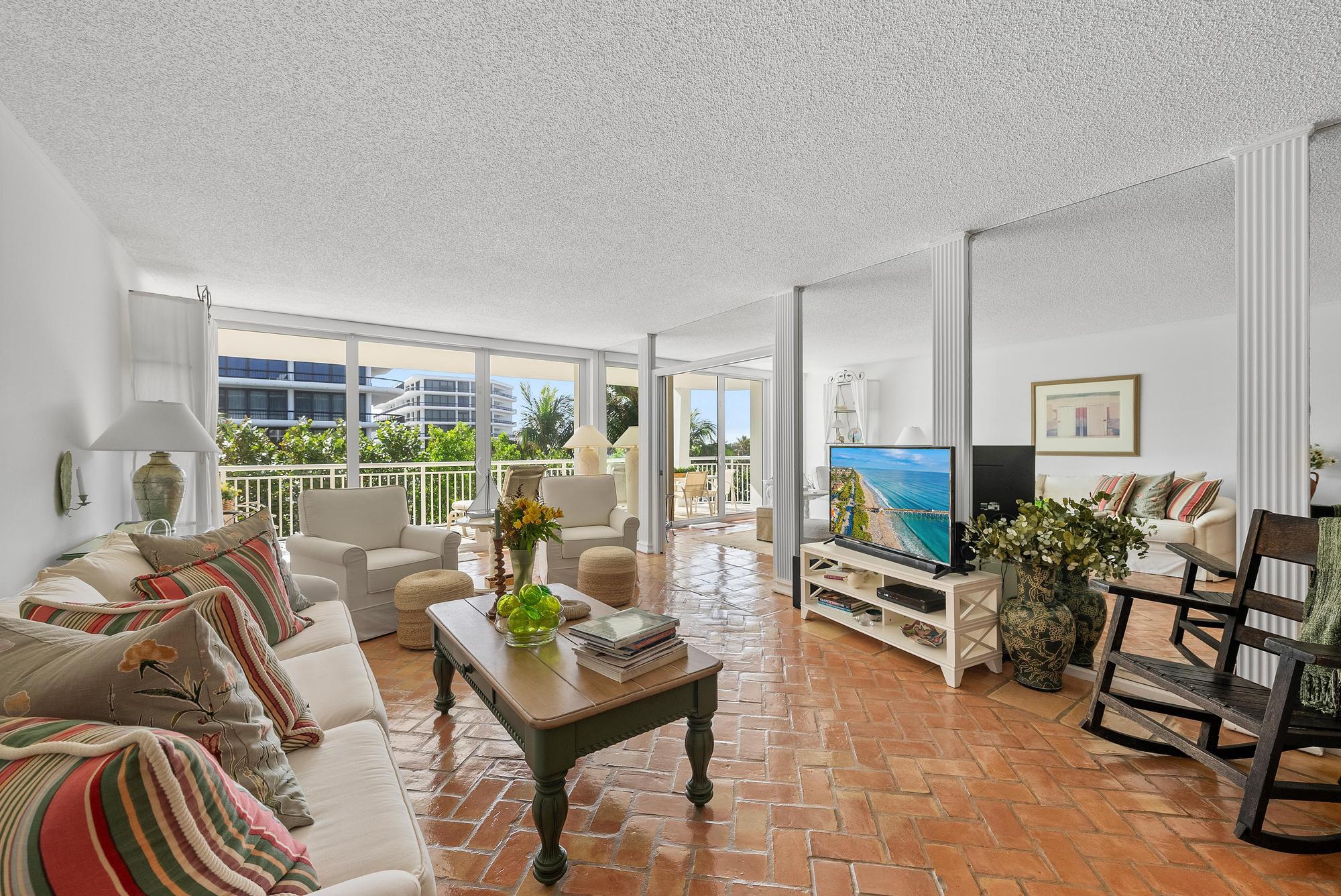 2600 S Ocean Boulevard 305s