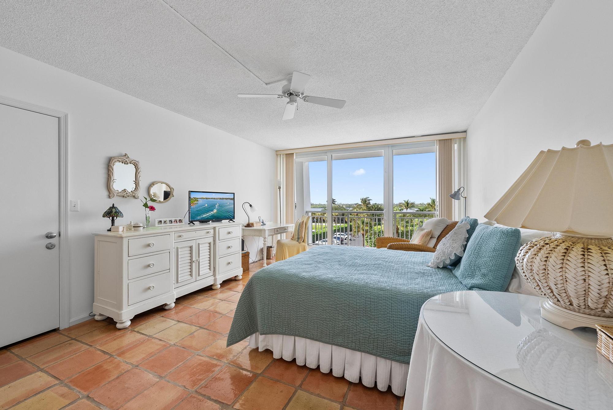 2600 S Ocean Boulevard 305s