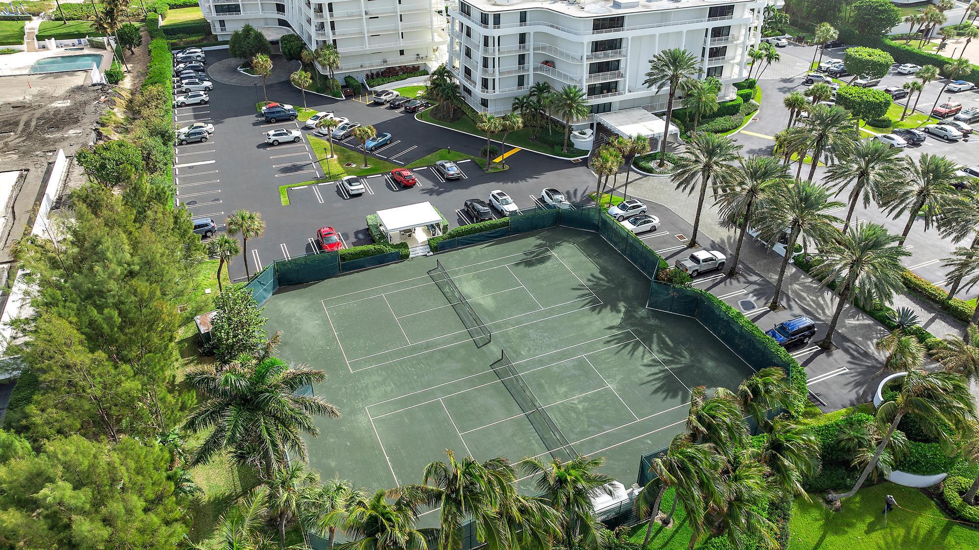 2600 S Ocean Boulevard 305s
