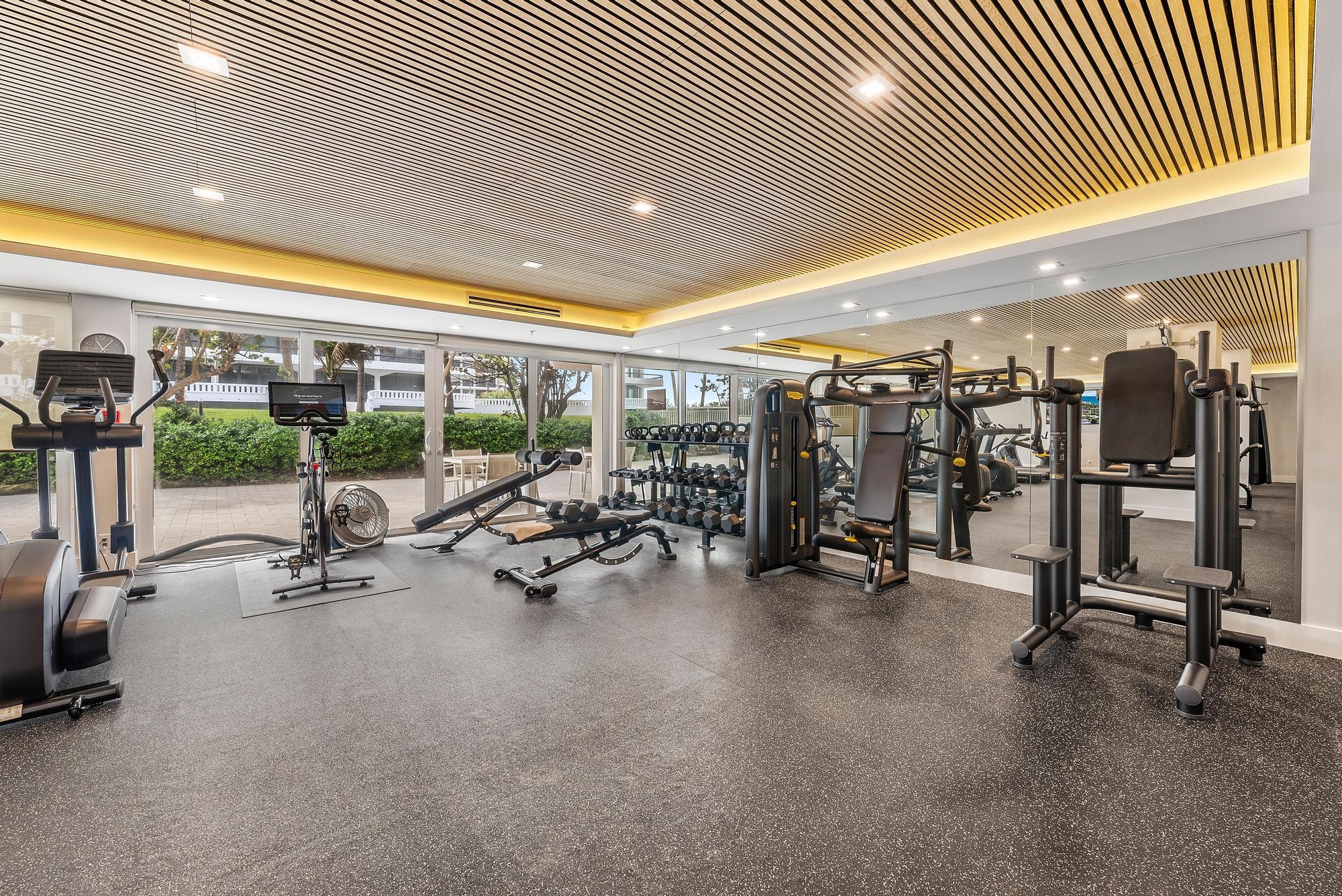 2600 S Ocean Boulevard 305s