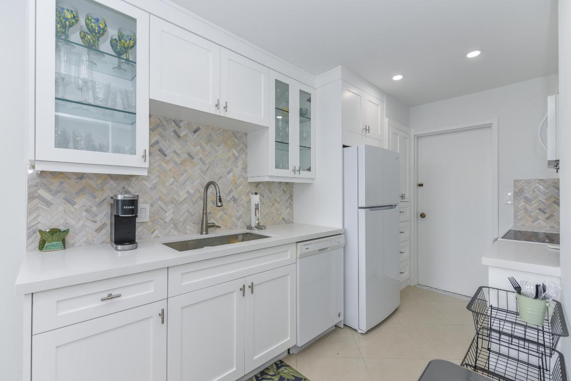 2860 S Ocean Boulevard 202