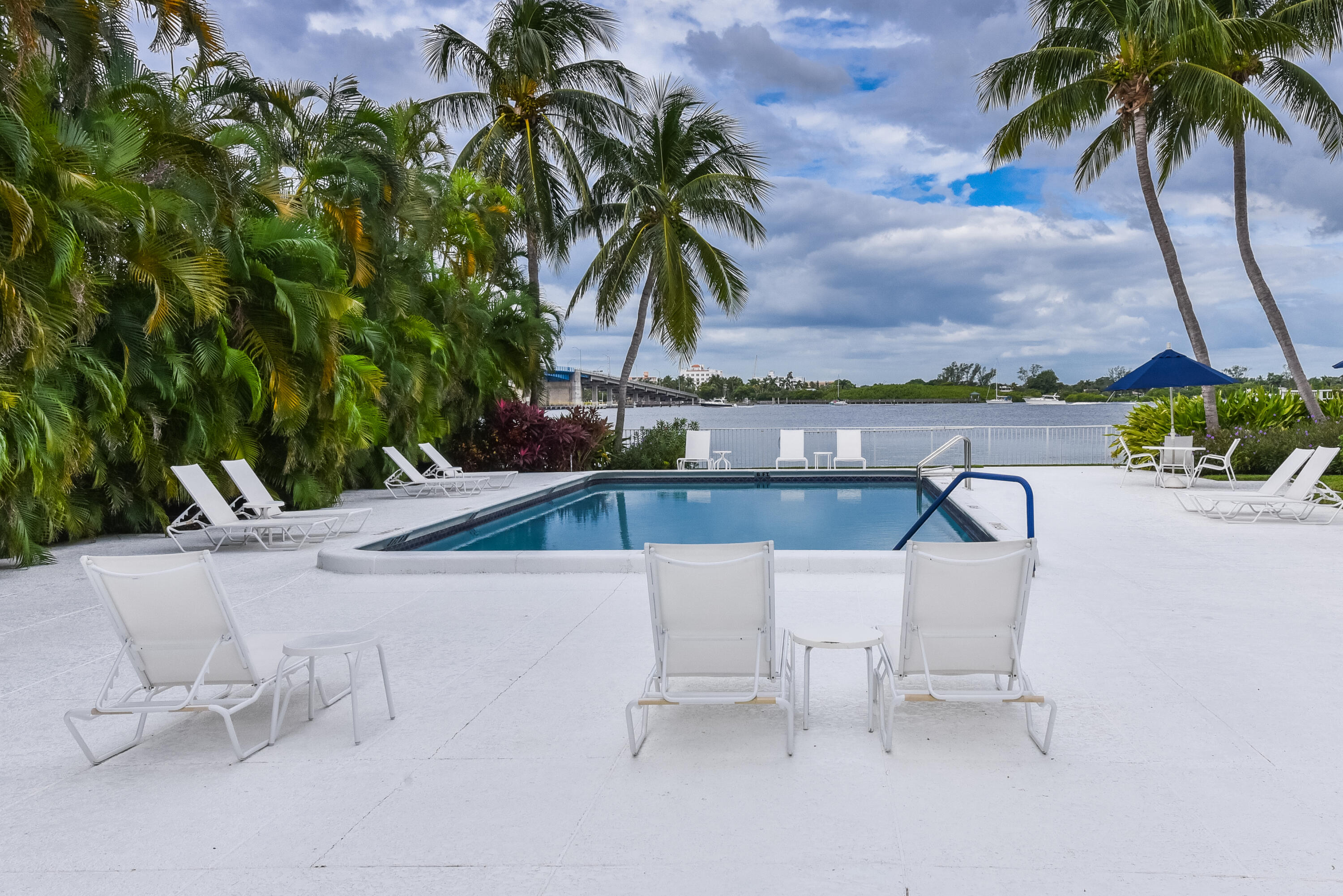 2860 S Ocean Boulevard 202