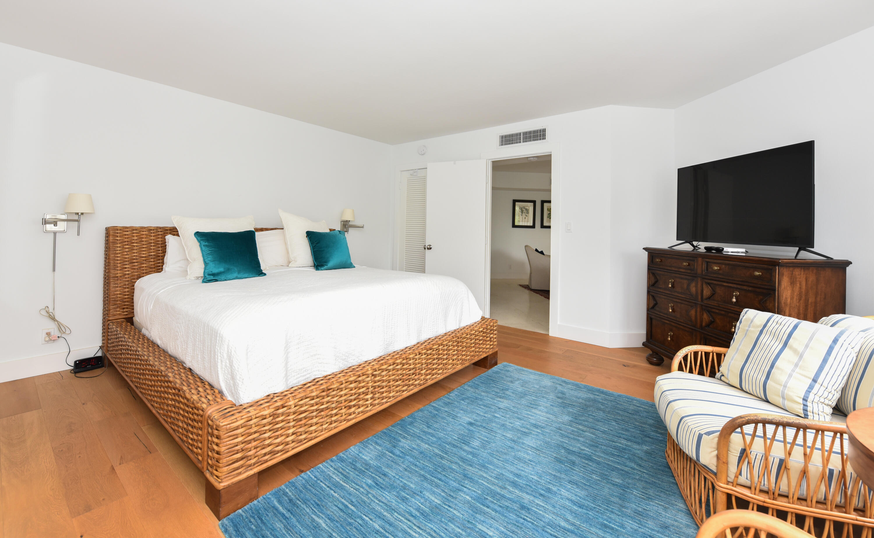 2860 S Ocean Boulevard 211