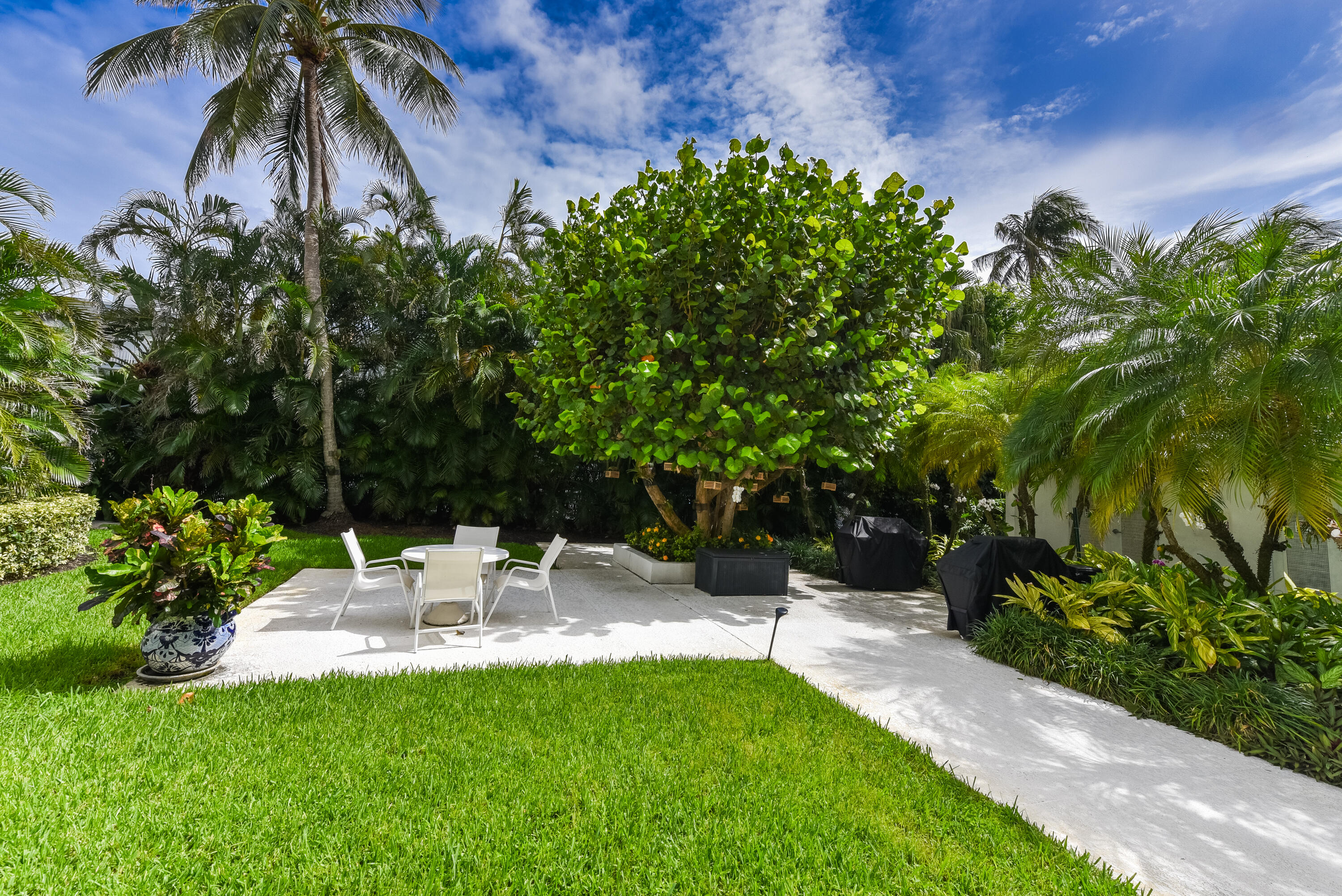 2860 S Ocean Boulevard 211