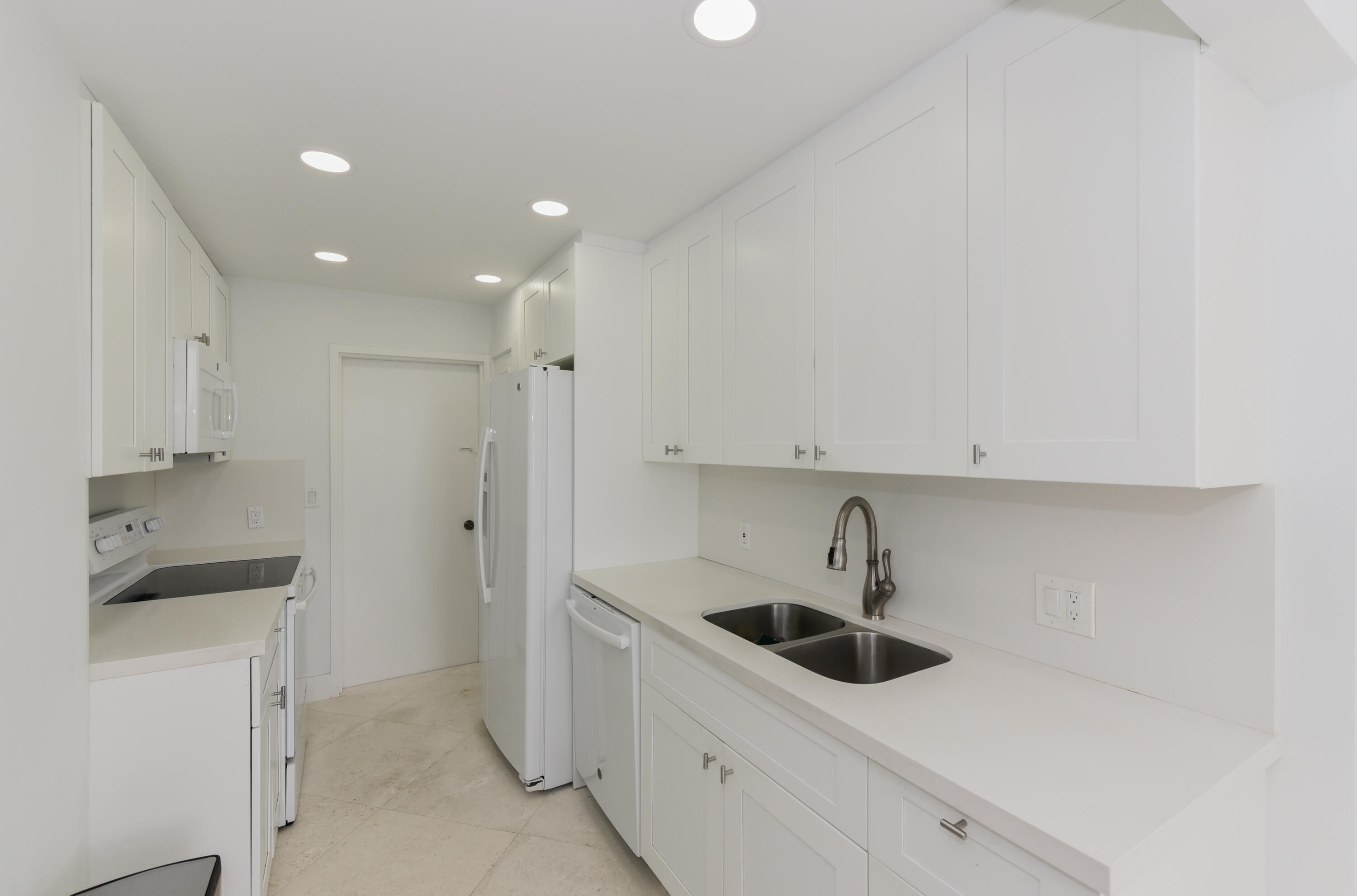 2860 S Ocean Boulevard 211