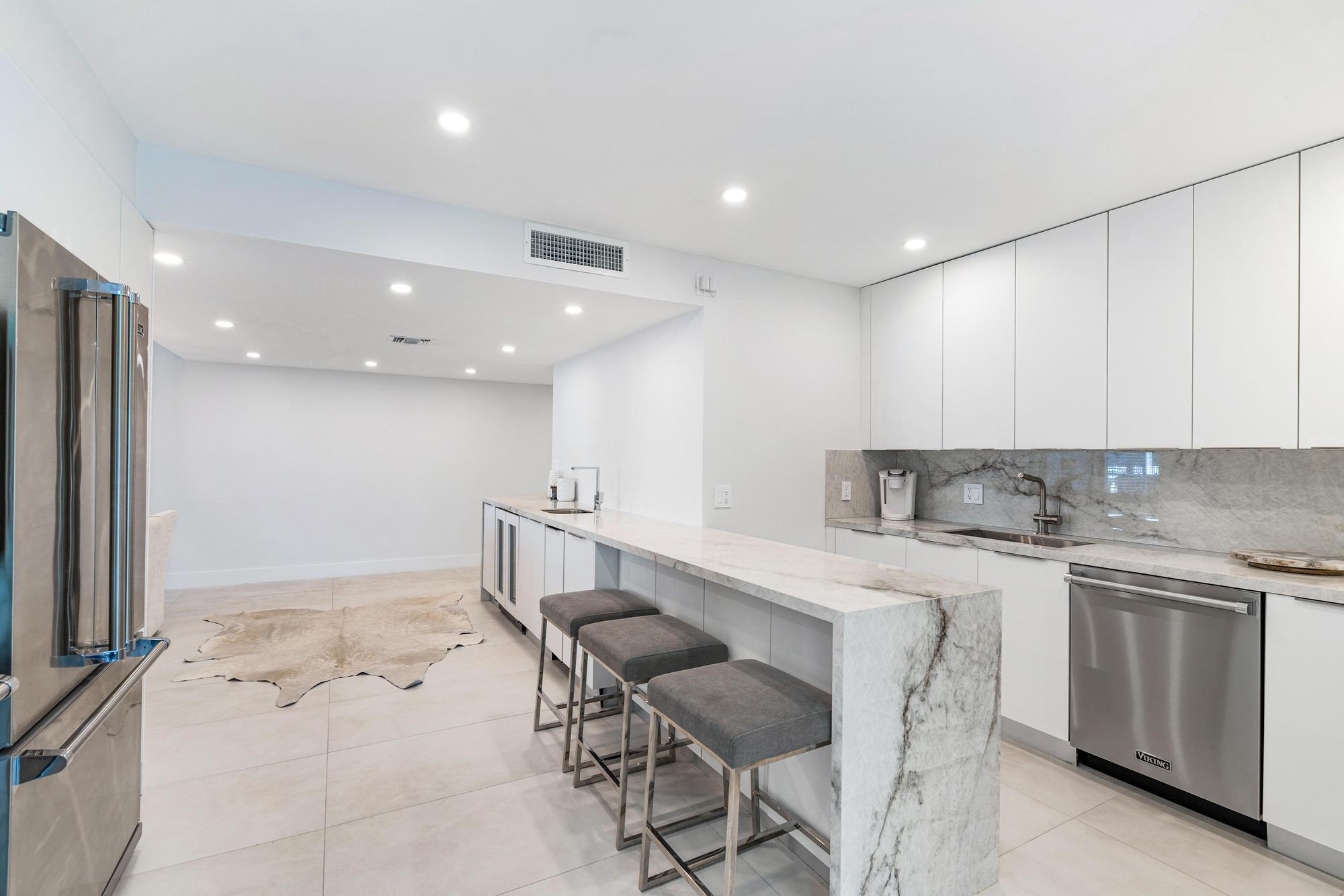 2600 S Ocean Boulevard 104s