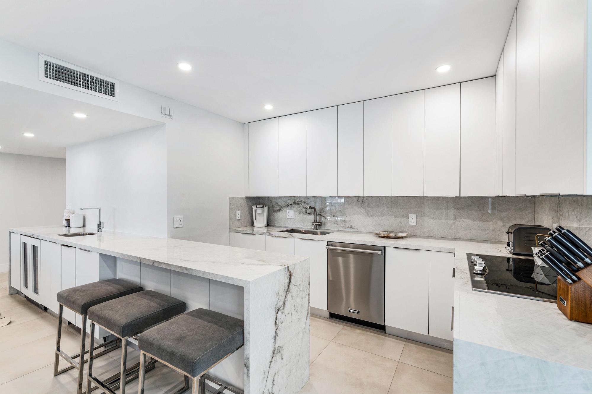 2600 S Ocean Boulevard 104s