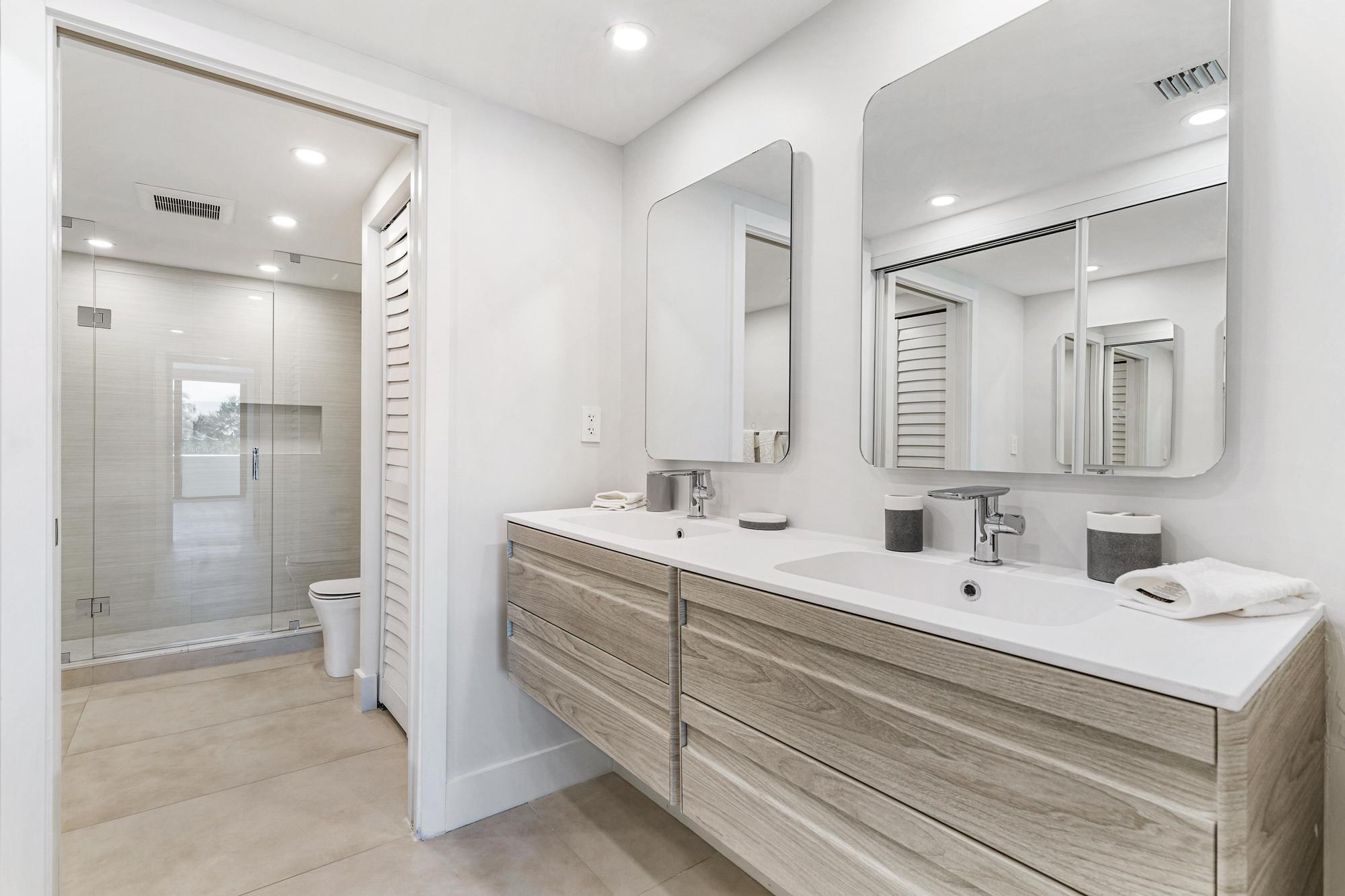 2600 S Ocean Boulevard 104s