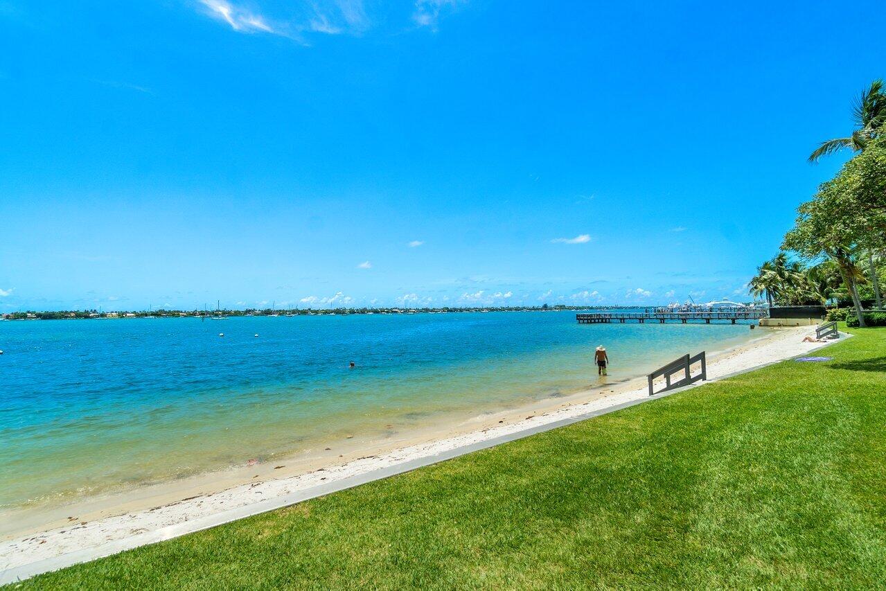 5600 N Flagler Drive Ph109