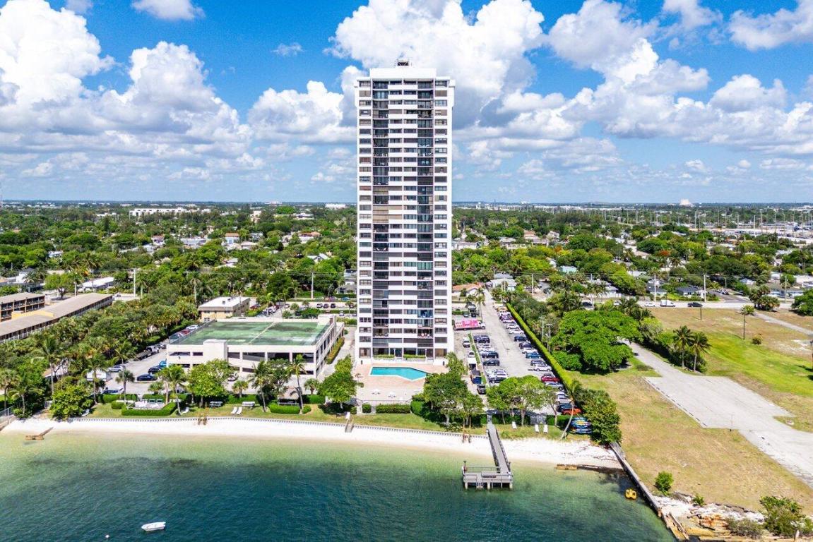 5600 N Flagler Drive Ph109